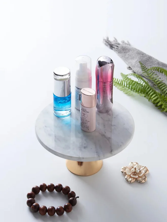 1 تشيس 1CHASE White Marble Cake Stand with Golden Base